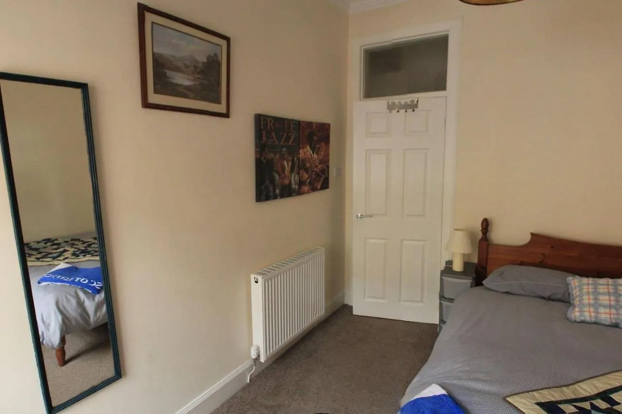 Entire Apartment In Edinburgh 0*,  Velká Británie